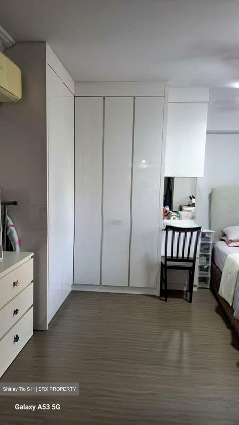 Blk 679B Jurong West Central 1 (Jurong West), HDB 5 Rooms #573180941